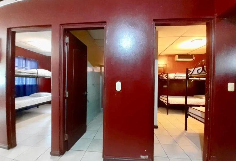 Airport Hostel Managua