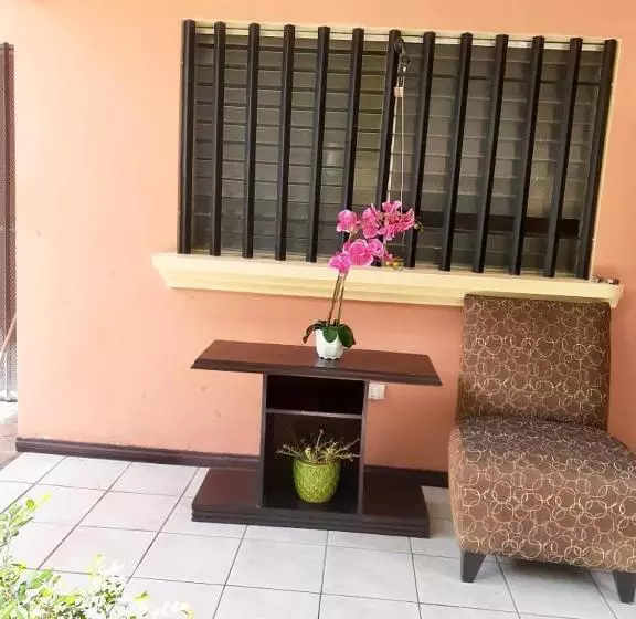 Airport Hostel Managua