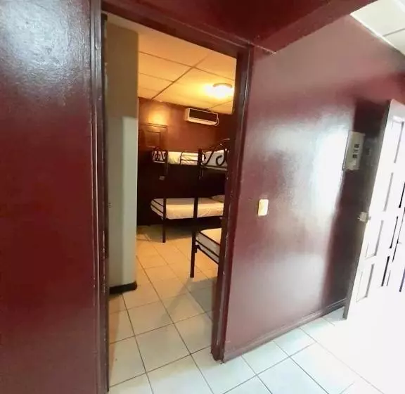 Airport Hostel Managua