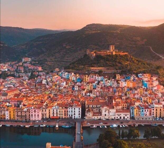 مبيت وإفطار R&b Mediterraneo