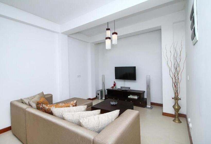 בית מלון כפרי Delphin