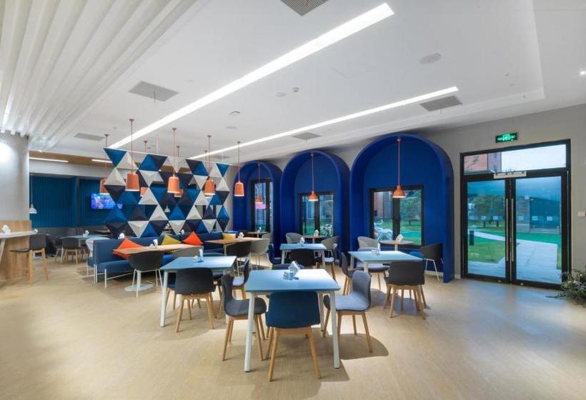 Hotel Holiday Inn Express Shanghai Tourism Zone, An Ihg