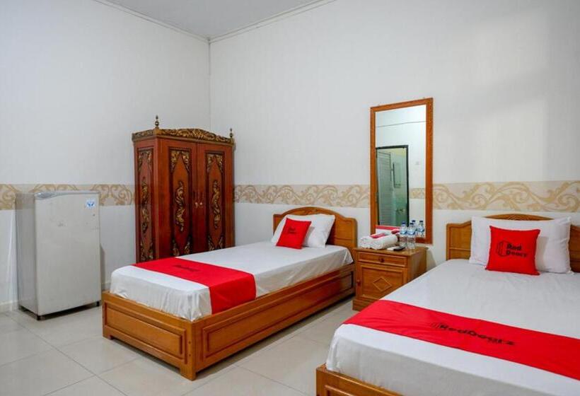 Hotel Reddoorz Plus Syariah At Alam Raya