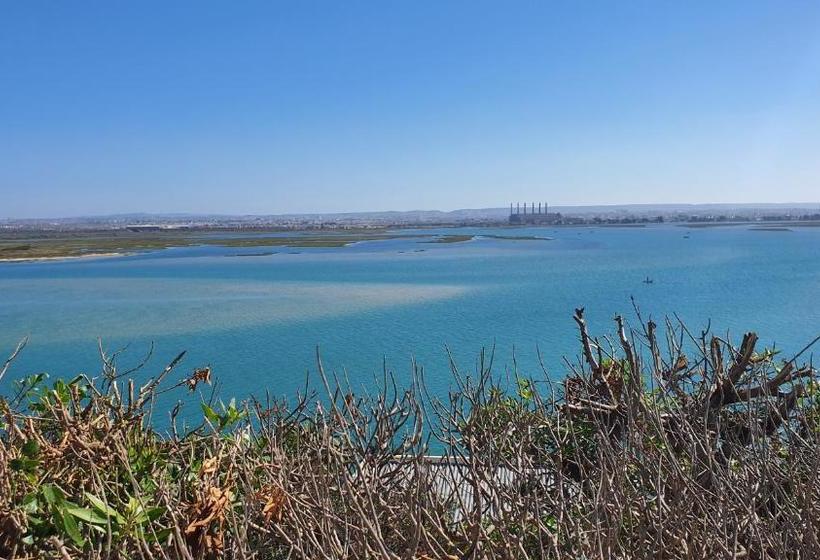 펜션 Kelzane Guesthouse