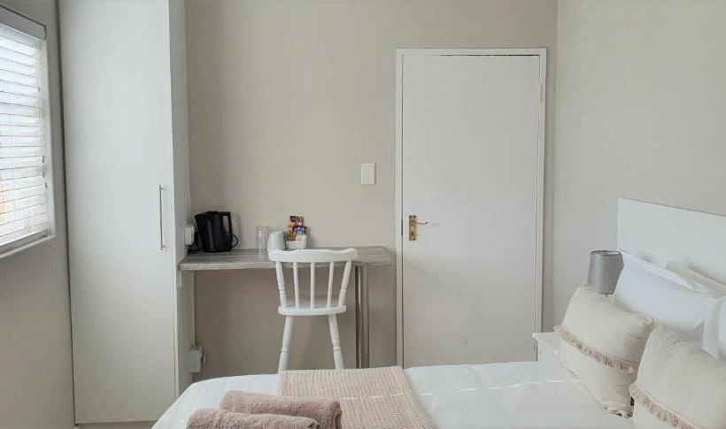 펜션 Kelzane Guesthouse