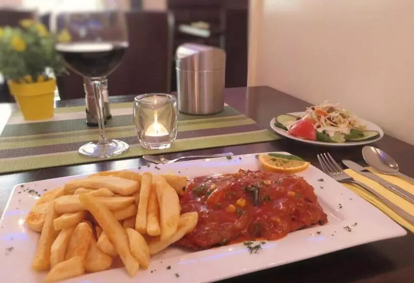 Hotelli Pension Grenzenlos