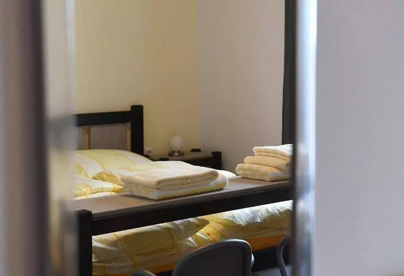 Hotelli Pension Grenzenlos