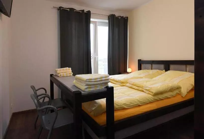 Hotelli Pension Grenzenlos