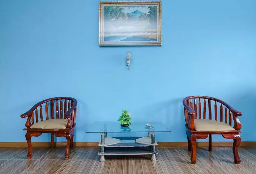 ホテル Reddoorz @ Pematangsiantar