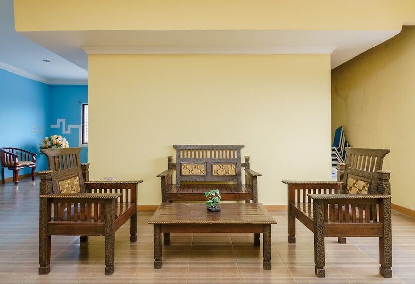 בית מלון כפרי Reddoorz @ Pematangsiantar