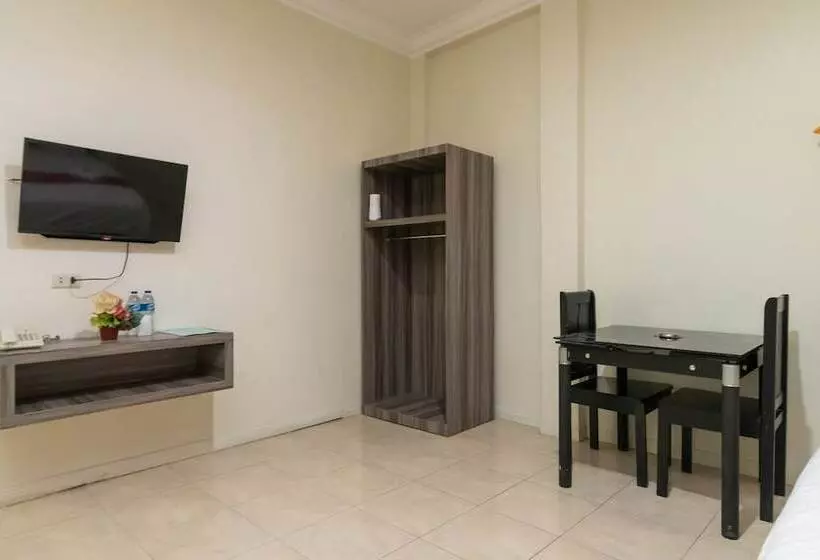 ホテル Reddoorz @ Pematangsiantar