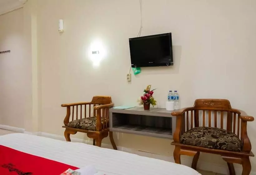 ホテル Reddoorz @ Pematangsiantar