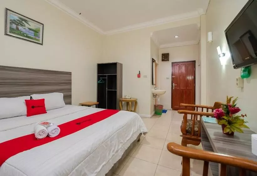 ホテル Reddoorz @ Pematangsiantar