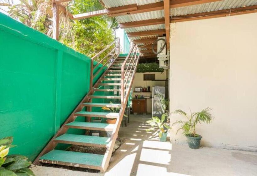 پانسیون Habitación Privada Apartamentos Morpho Cr