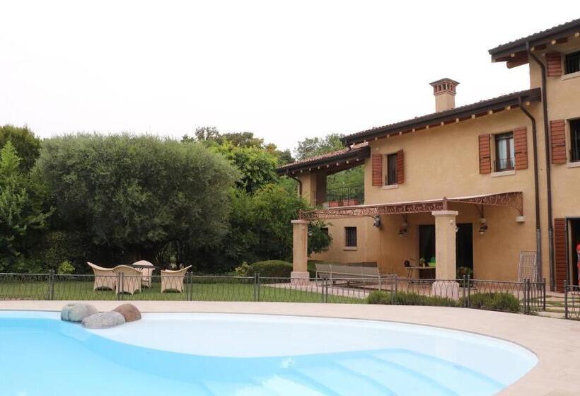 مبيت وإفطار Casale La Meridiana