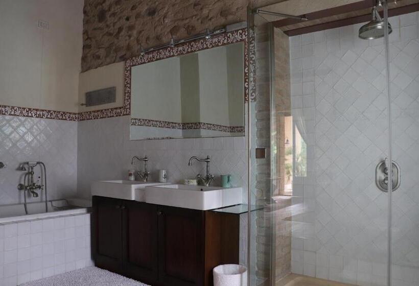 مبيت وإفطار Casale La Meridiana