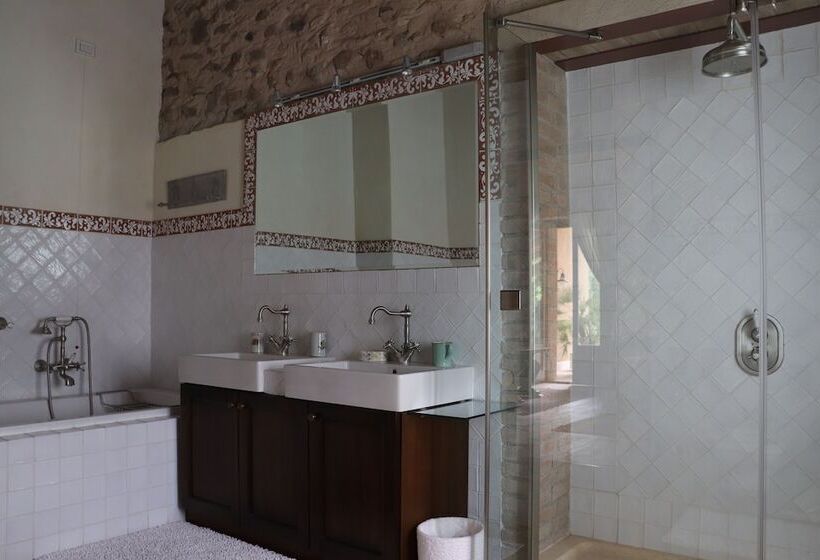 مبيت وإفطار Casale La Meridiana