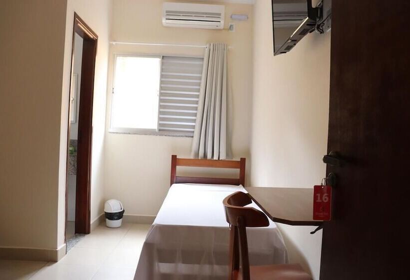 בית מלון כפרי Graal Inn Itatiaia