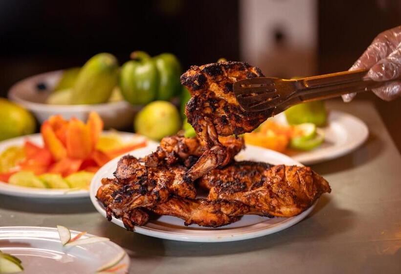 Laguna Beach Hotel & Resort