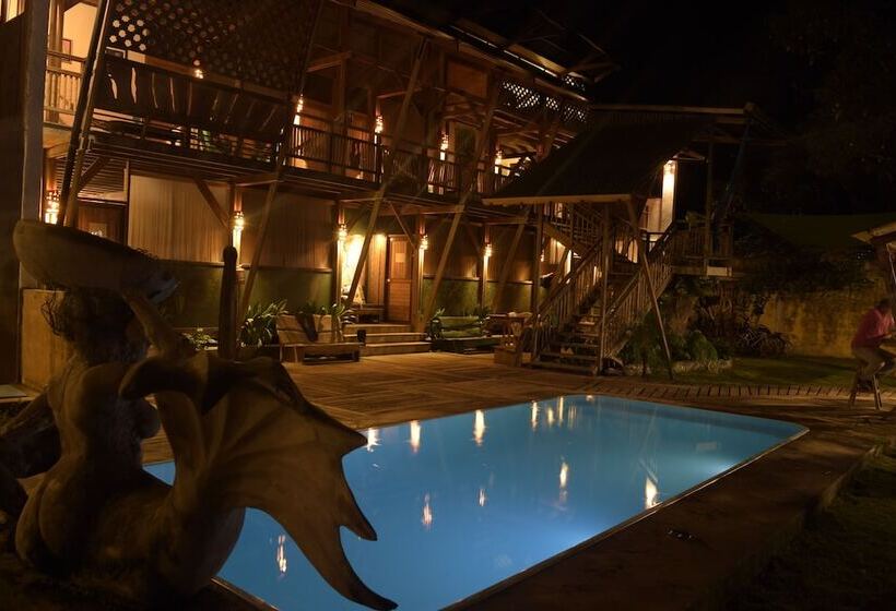 ペンション La Fauna