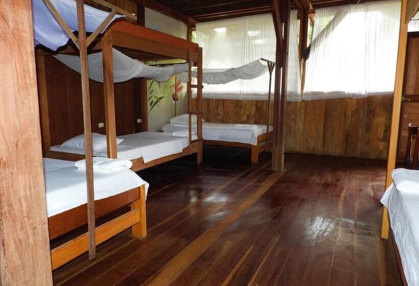 ペンション La Fauna