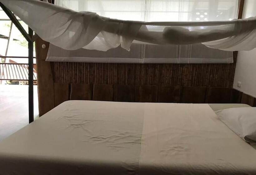 ペンション La Fauna