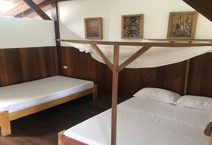 ペンション La Fauna