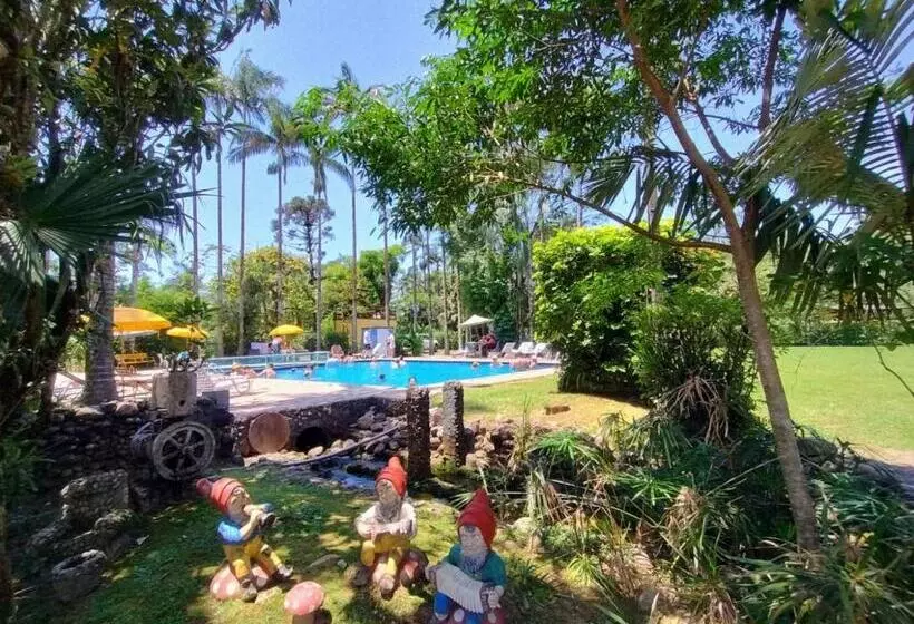 Majatalo Pousada E Restaurante Dona Siroba