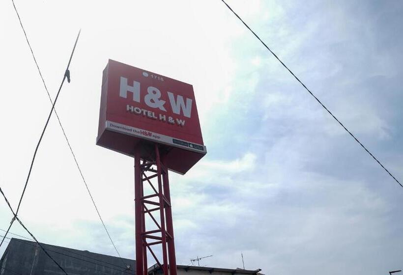 Reddoorz At H&w Hotel Solo