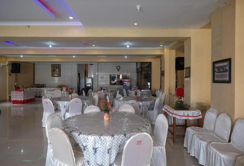 Reddoorz At H&w Hotel Solo