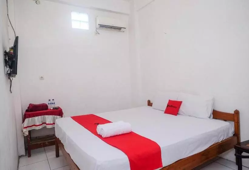 Reddoorz At H&w Hotel Solo