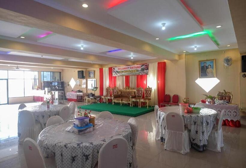 Reddoorz At H&w Hotel Solo