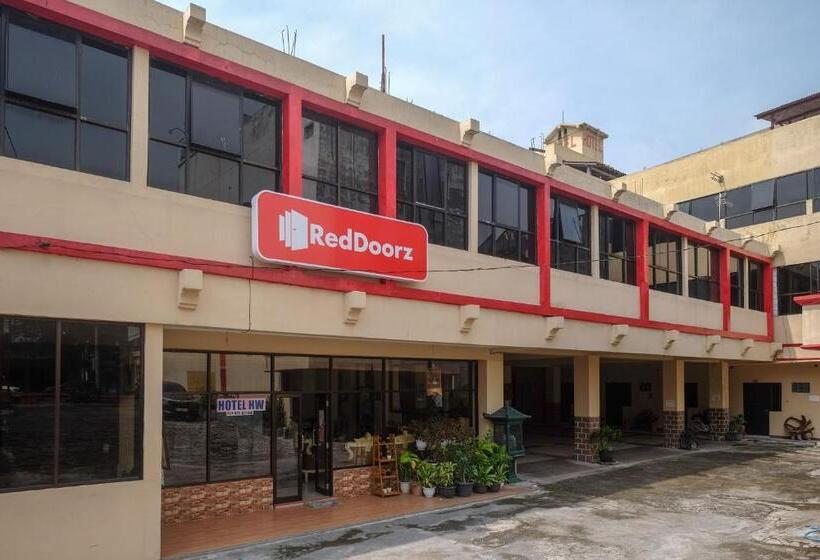 Reddoorz At H&w Hotel Solo