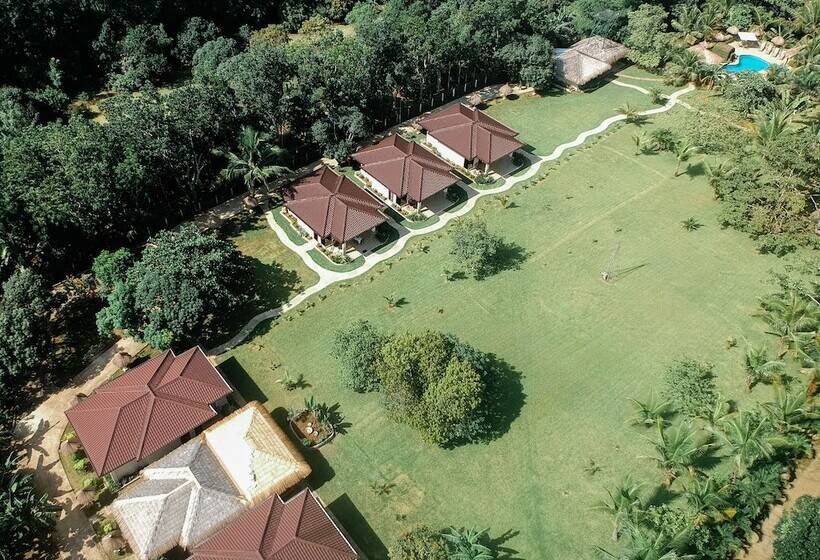 リゾートホテル La Casa Denika