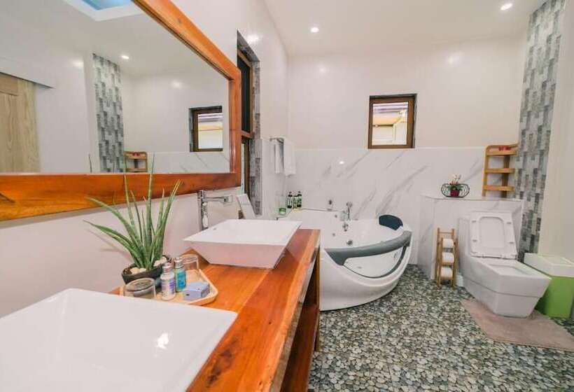 リゾートホテル La Casa Denika