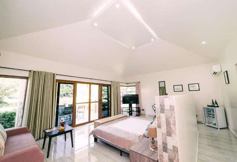 リゾートホテル La Casa Denika