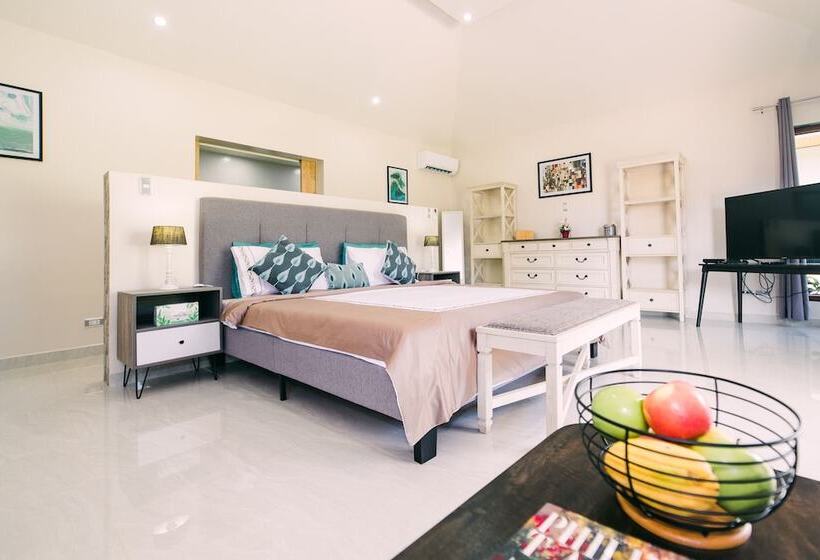 リゾートホテル La Casa Denika