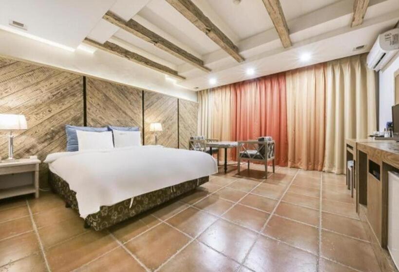 Ring Hotels In Nivelungen