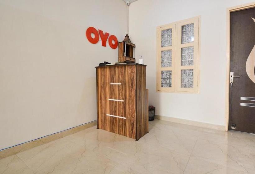 בית מלון כפרי Spot On 44184 Suncity