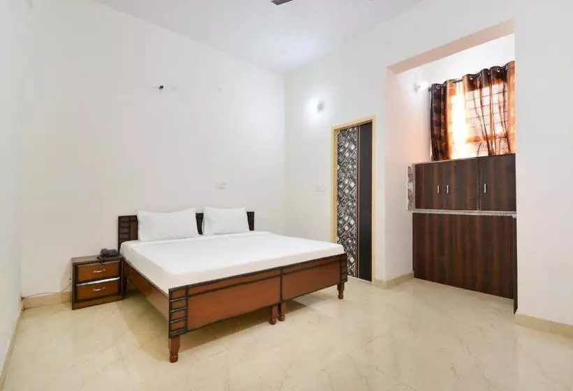 Hotelli Spot On 44184 Suncity