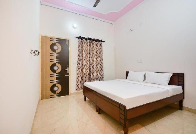 בית מלון כפרי Spot On 44184 Suncity