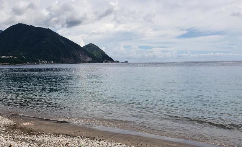 Roseau Hostel & Beach Front Property