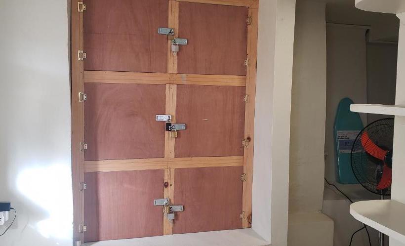 Roseau Hostel & Beach Front Property