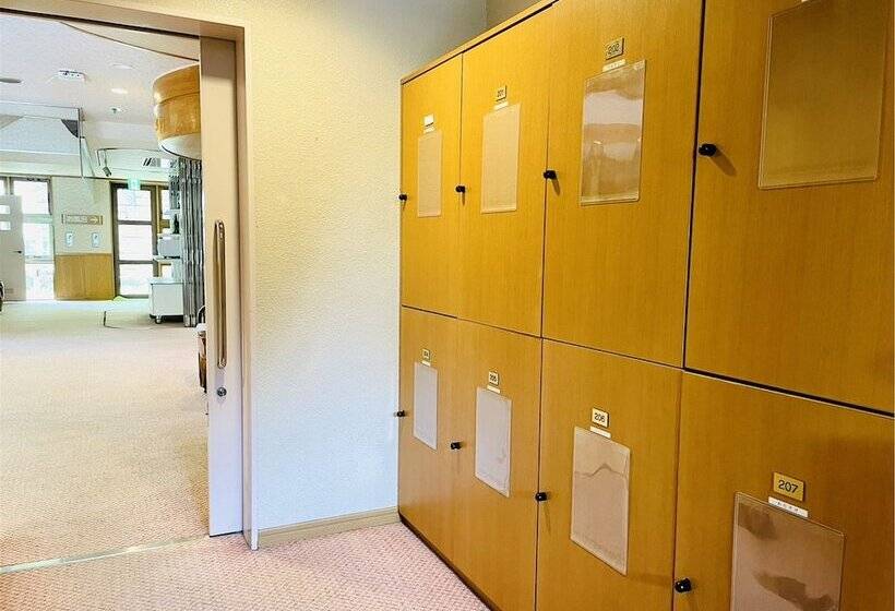 ריוקאן Lake Side Nikko