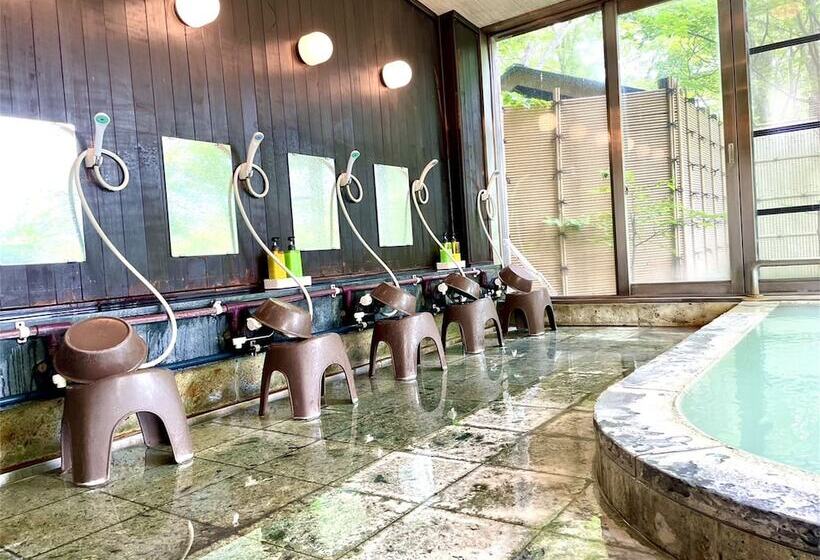 ריוקאן Lake Side Nikko