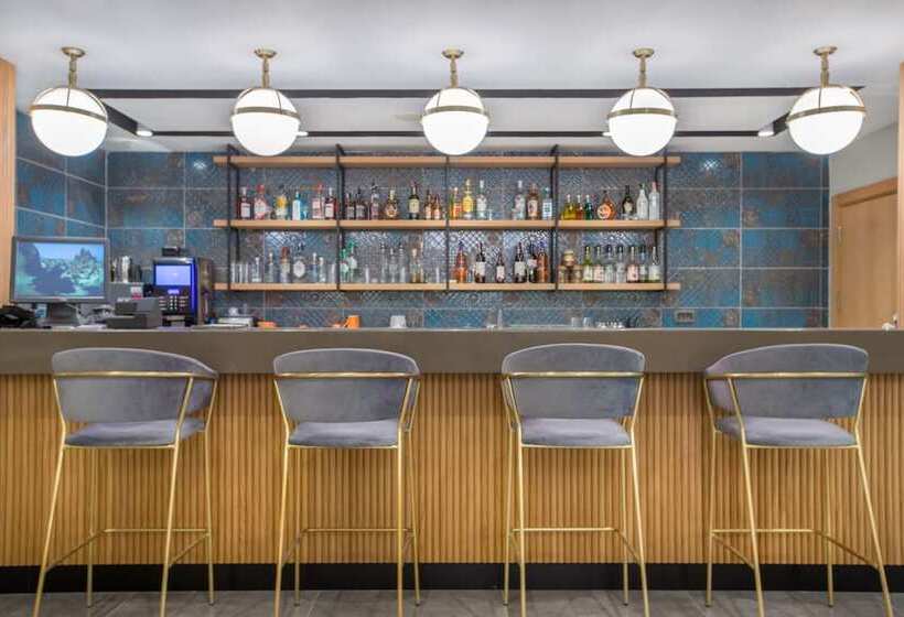 Signature Hotels & Spa