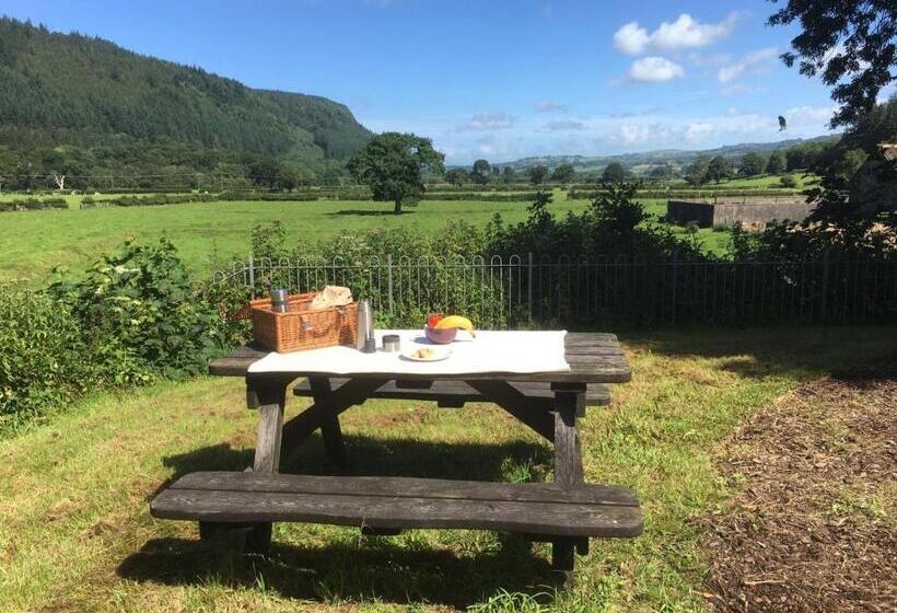 Fsc Rhyd Y Creuau Hostel