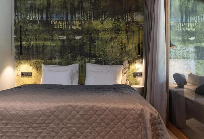 Going Triple A Apartments East