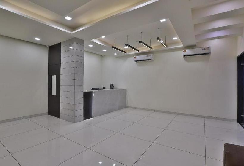 Отель Capital O 41581 Hiriz