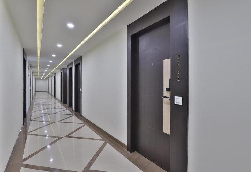 Отель Capital O 41581 Hiriz